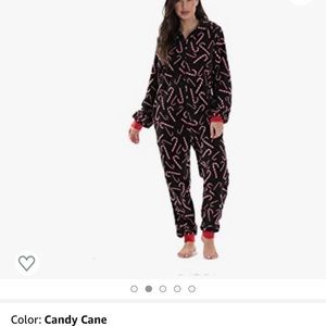 Both sets for $35….2 Candy cane pjs women (m) and mens (xxl) xmas photos 🎄